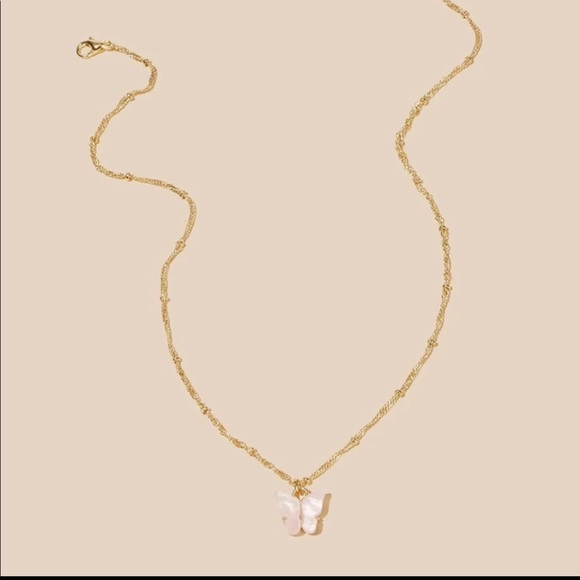 !! 1pc Butterfly Chain Necklace - Picture 3 of 3